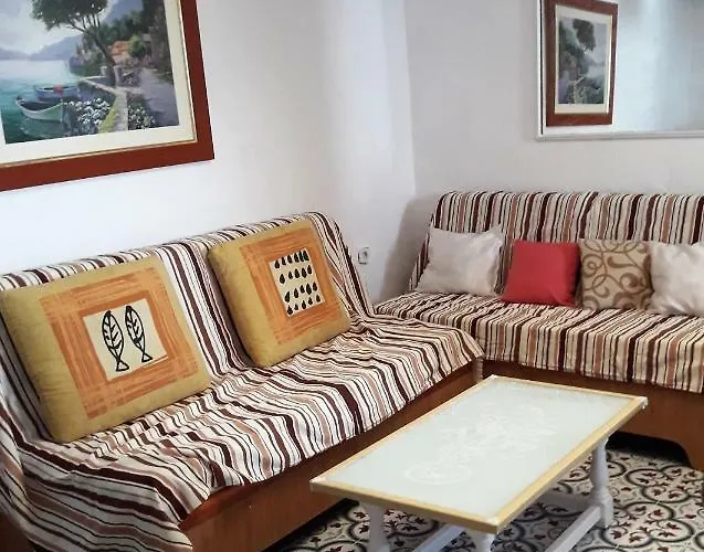 Abderraman I דירה *